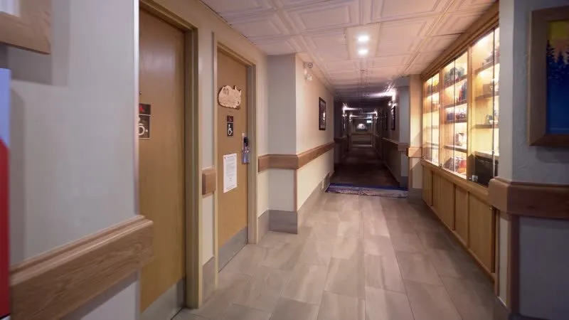 Scene 5: Hallway