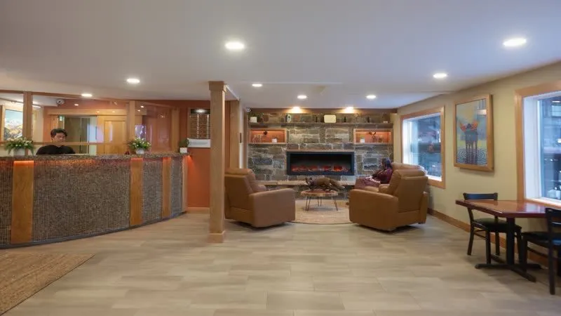 Scene 3: Lobby